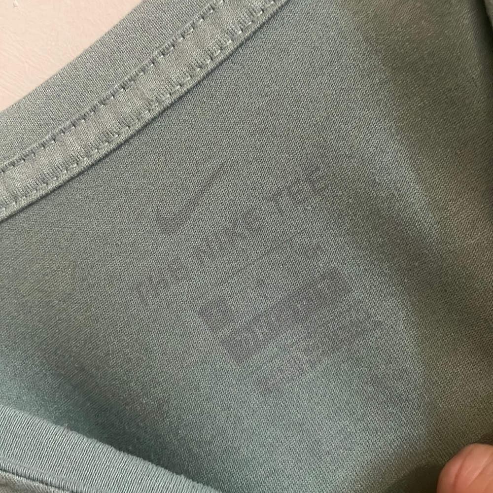 Nike Tee - Picture 2 of 2